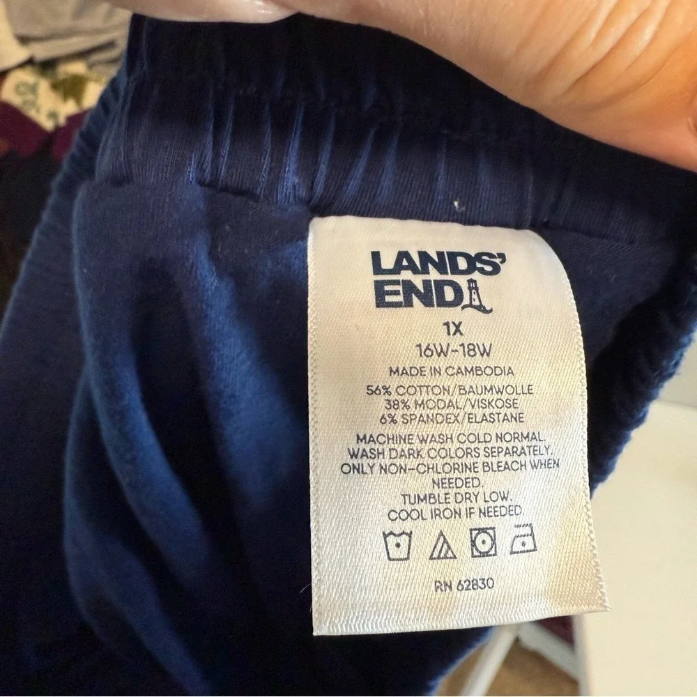 Land's End Women's Navy Blue Cotton Modal Lined Boyshorts Pull On Casual‎ Shorts
